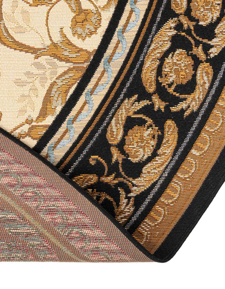 Detail image of  3' x 3'  Washable Traditional Indoor / Outdoor Round Rug