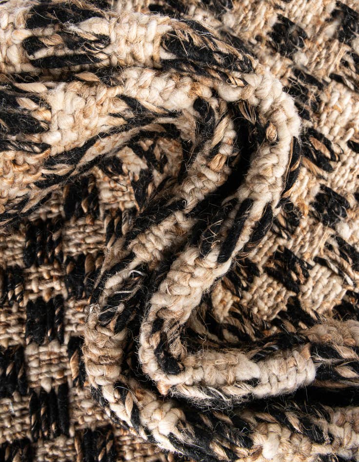 Detail image of  7' 10 x 7' 10  Hand Woven Checkered Jute Wool Square Rug