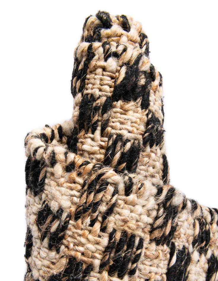 Detail image of  7' 10 x 7' 10  Hand Woven Checkered Jute Wool Square Rug