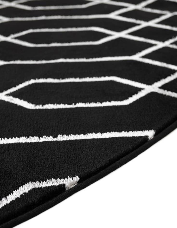 Detail image of  7' 10 x 7' 10  Marilyn Monroe&trade; Glam Trellis Round Rug