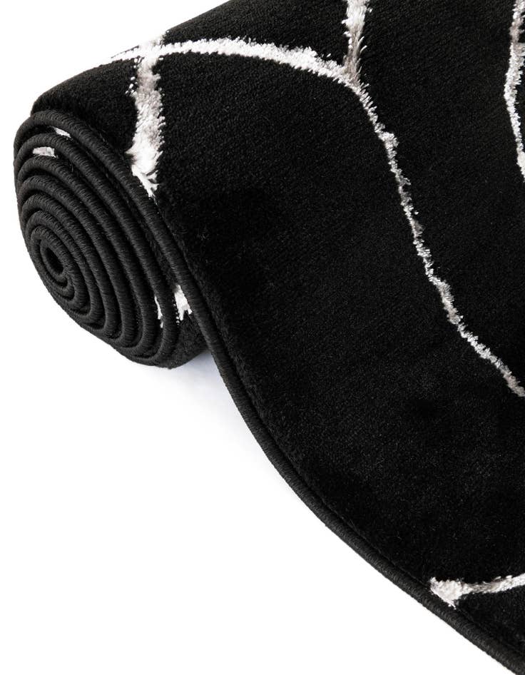 Detail image of  2' x 8'  Marilyn Monroe&trade; Glam Trellis Runner Rug