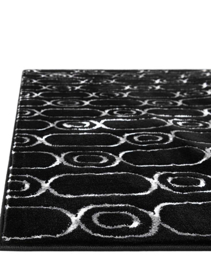 Detail image of  2' x 5' Vogue Geo Runner Rug