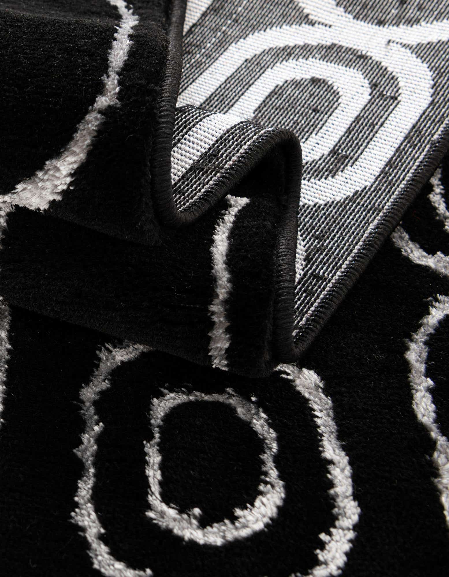 Primary image  2' 7 x 12' Vogue Geo Runner Rug