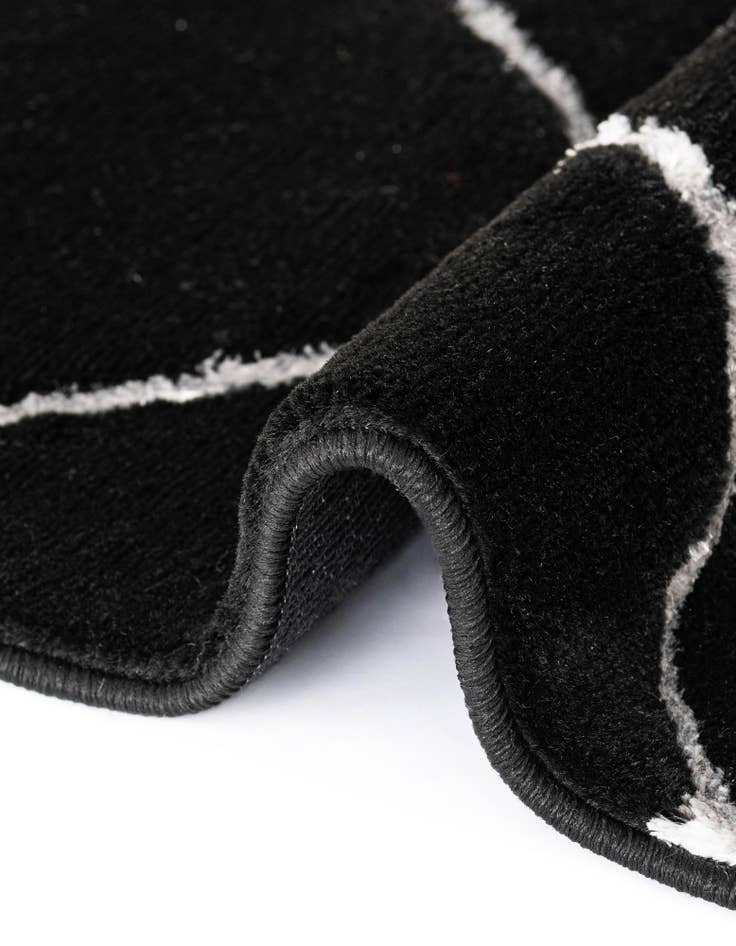 Detail image of  2' x 8' Vogue Geo Runner Rug