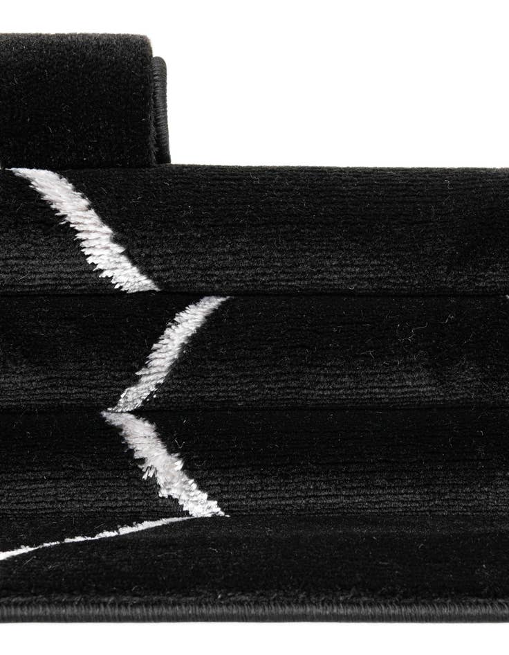 Detail image of  2' x 8' Vogue Geo Runner Rug