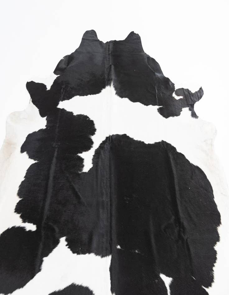 Detail image of  6' 10 x 7' 8 Cowhide Freeform Rug