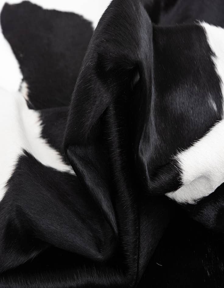 Detail image of  6' 10 x 7' 8 Cowhide Freeform Rug