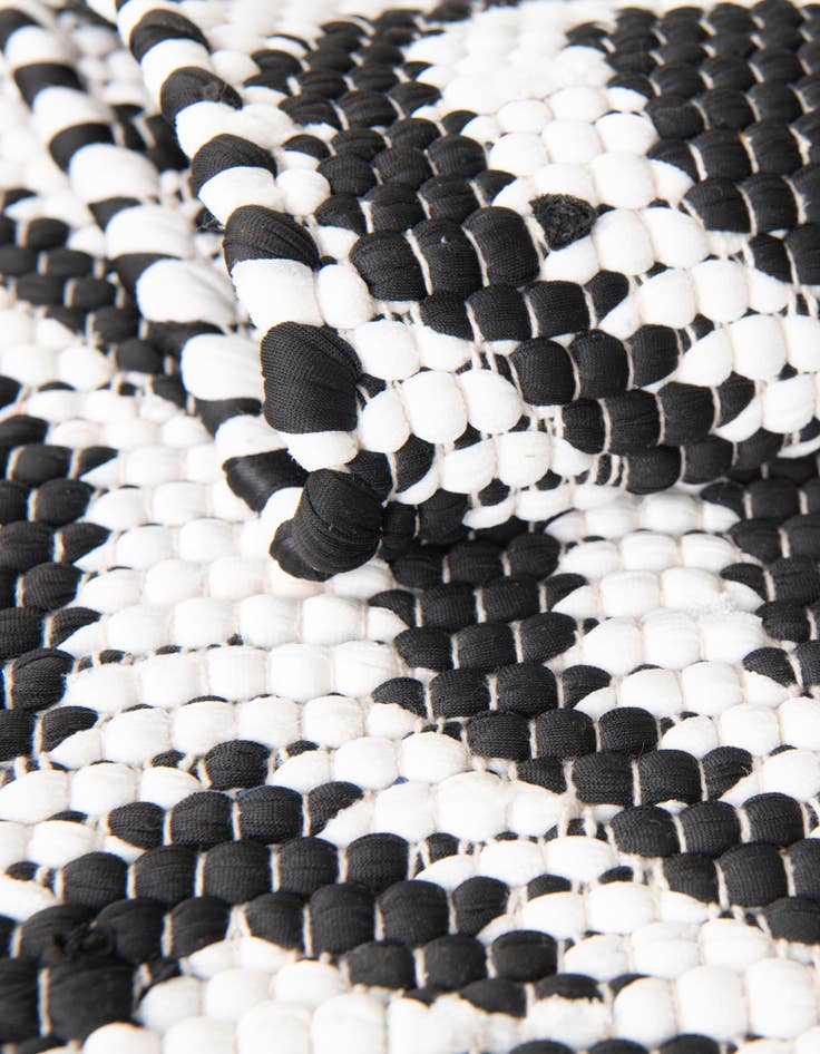 Detail image of  2' 2 x 3' 7  Hand Woven Chindi Jute Hearth Rug