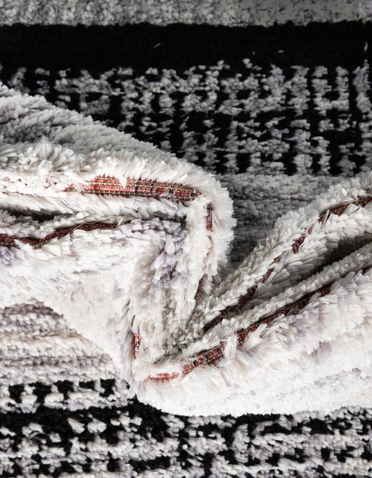 Detail image of  7' 10 x 7' 10 Tagine Octagon Rug