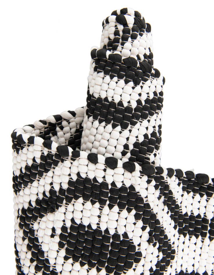 Detail image of  5' 1 x 8'  Hand Woven Chindi Jute Rug