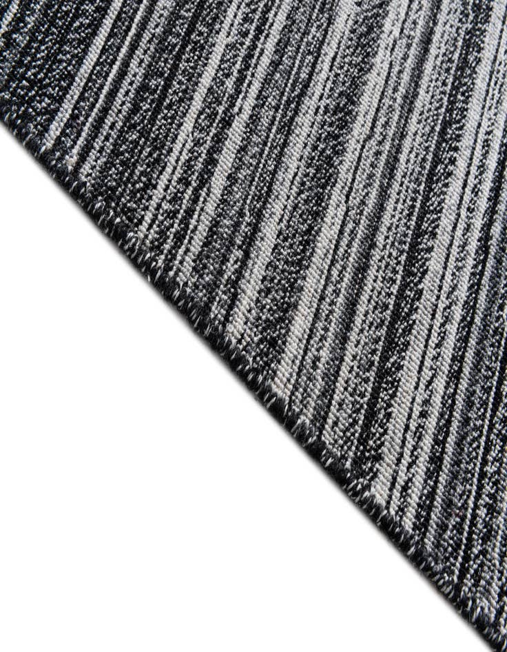 Detail image of  5' 8 x 8'  Hand Knotted Darya Wool Rug