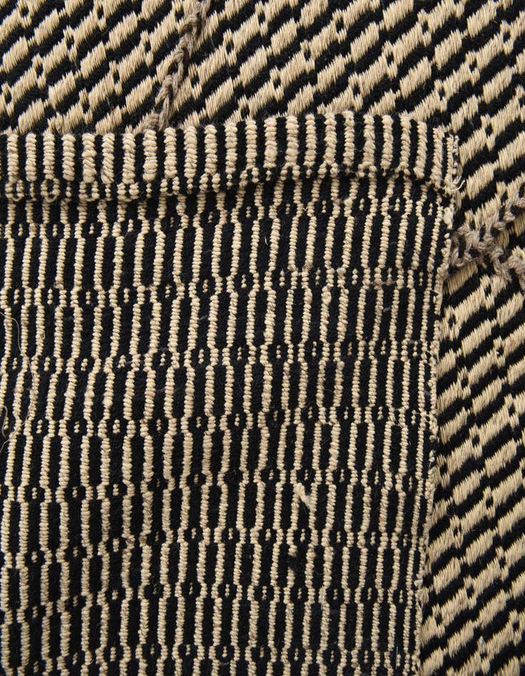 Detail image of  7' 10 x 9' 5  Hand Knotted Darya Wool Rug