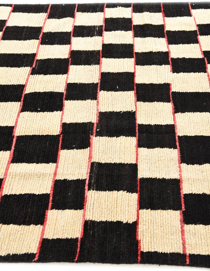 Detail image of  5' 6 x 8' 1  Hand Knotted Darya Wool Rug