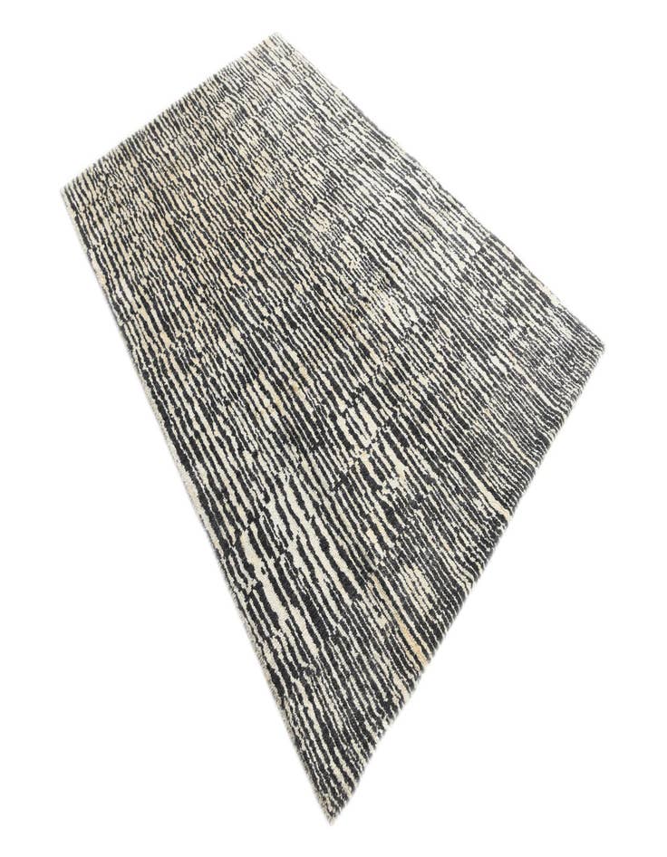 Detail image of  5' x 7' 9  Hand Knotted Darya Wool Rug