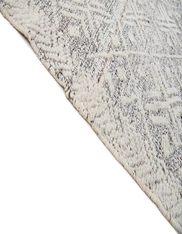 Detail image of  8' 2 x 10'  Hand Knotted Darya Wool Rug