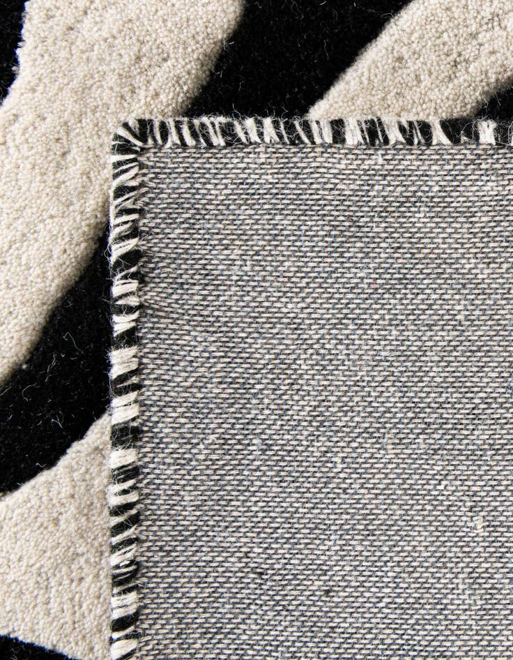 Detail image of  7' 10 x 10' Hand Tufted Safari Wool Rug