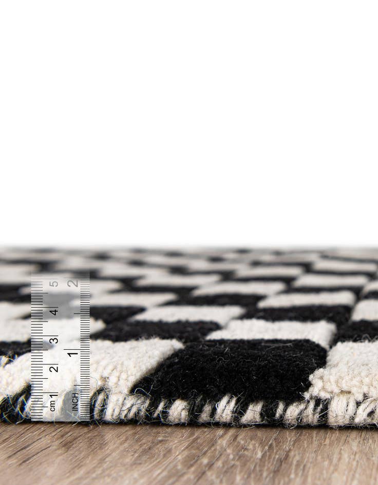 Detail image of  7' 10 x 10' Hand Tufted Wool Rug