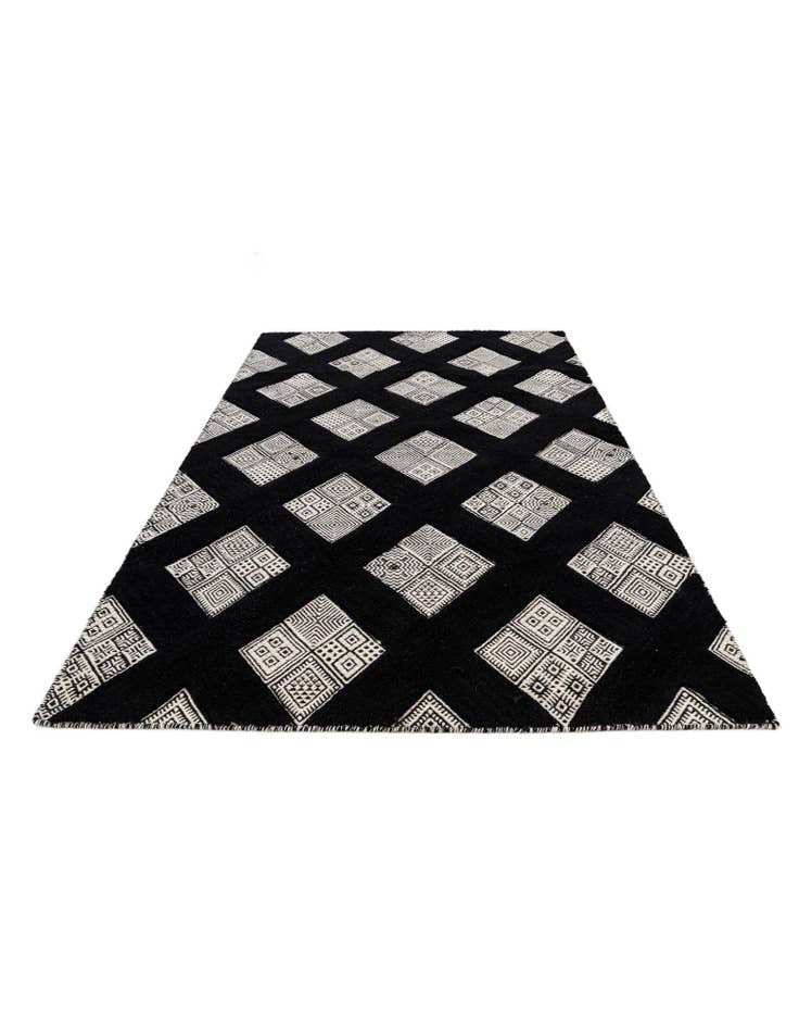 Detail image of  5' 1 x 8'  Hand Woven Hand Woven Rug