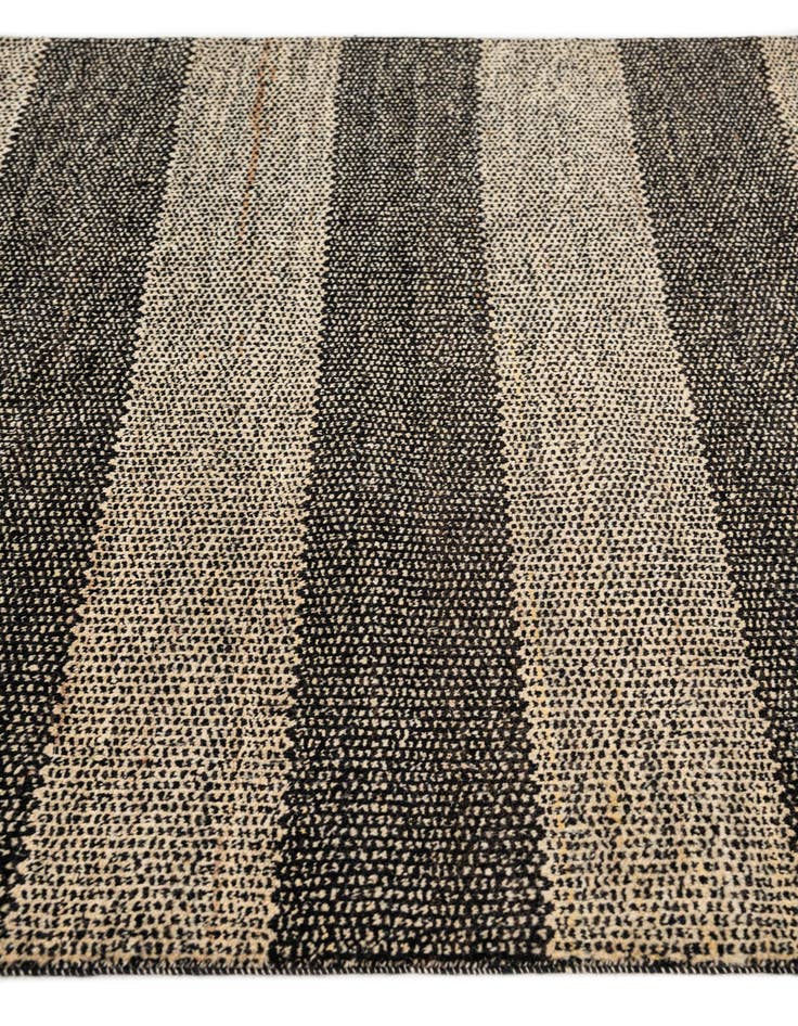 Detail image of  4' 7 x 6' 8  Hand Knotted Kashkuli Gabbeh Rug