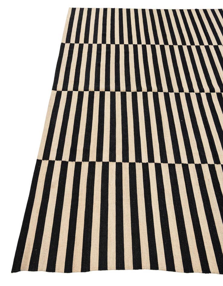 Detail image of  8' 3 x 11' 1  Hand Woven Kilim Modern Wool Rug