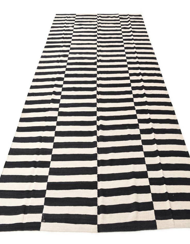 Detail image of  8' 2 x 11' 3  Hand Woven Kilim Modern Wool Rug