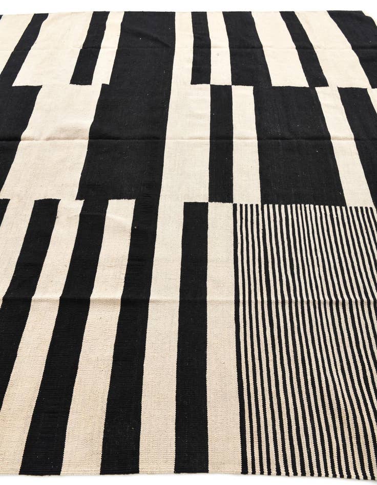 Detail image of  8' 7 x 10'  Hand Woven Kilim Modern Wool Rug