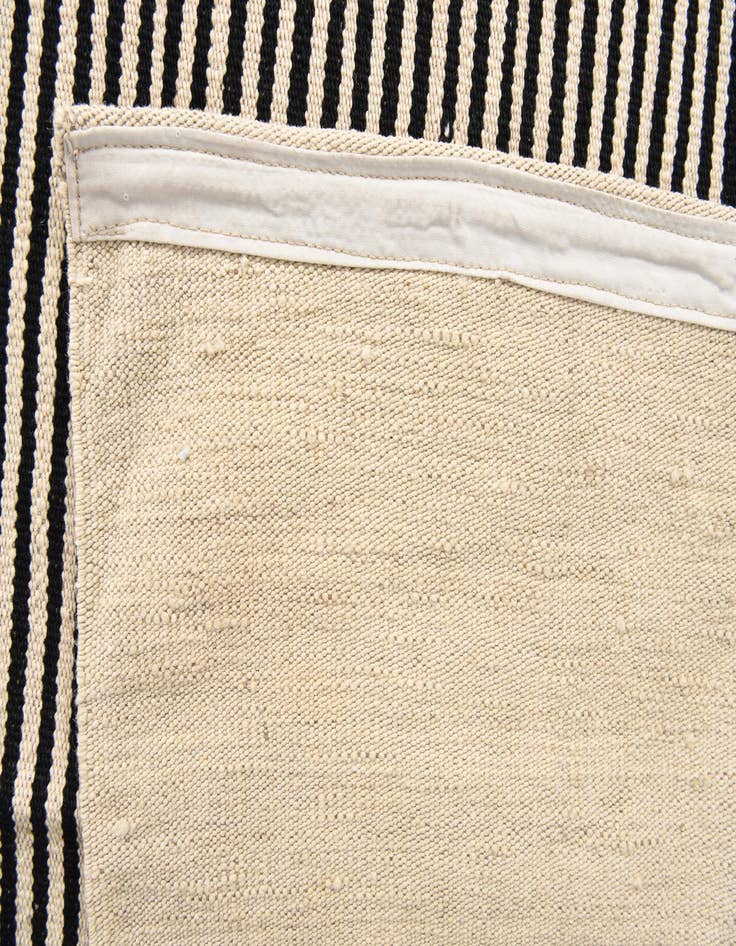 Detail image of  8' 7 x 10'  Hand Woven Kilim Modern Wool Rug