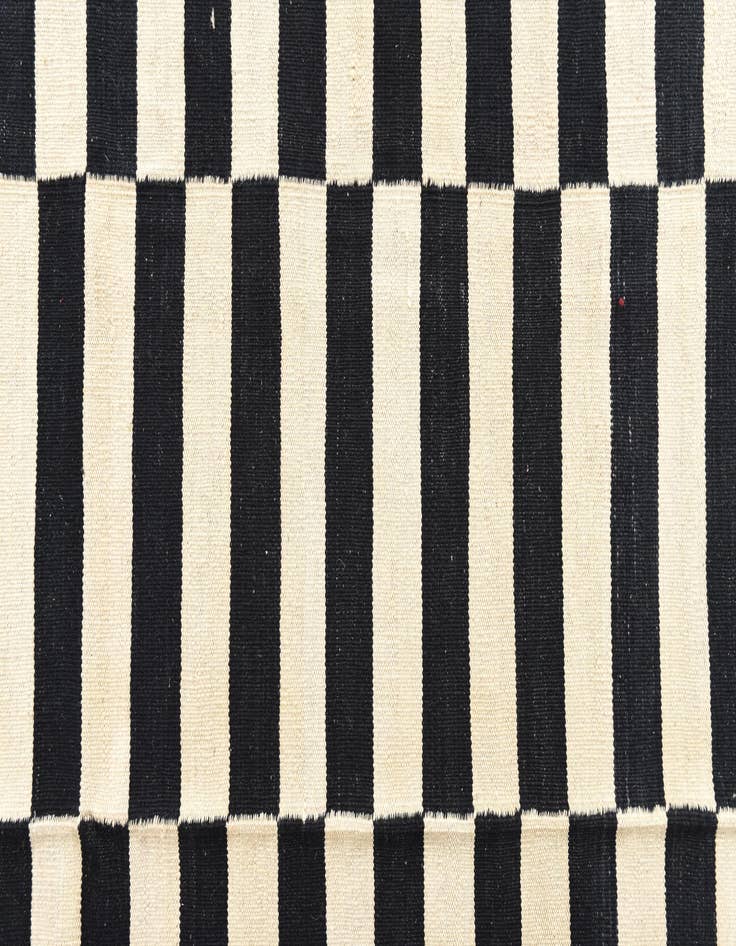 Detail image of  5' 7 x 7' 10  Hand Woven Kilim Modern Wool Rug