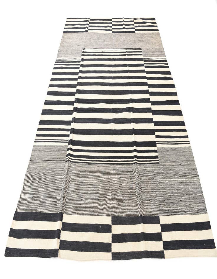 Detail image of  6' 10 x 9' 8  Hand Woven Kilim Modern Wool Rug