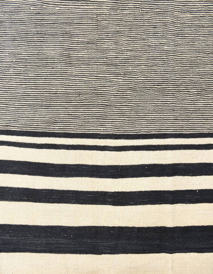 Detail image of  6' 10 x 9' 8  Hand Woven Kilim Modern Wool Rug