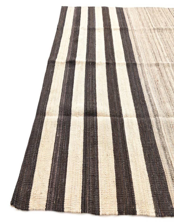 Detail image of  4' 2 x 5' 10  Hand Woven Kilim Modern Wool Rug