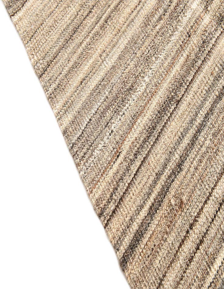 Detail image of  4' 2 x 5' 10  Hand Woven Kilim Modern Wool Rug