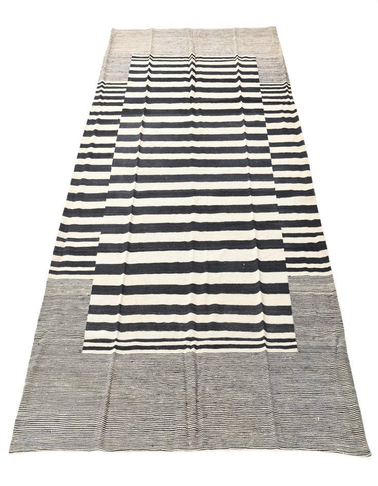 Detail image of  5' 8 x 7' 9  Hand Woven Kilim Modern Wool Rug