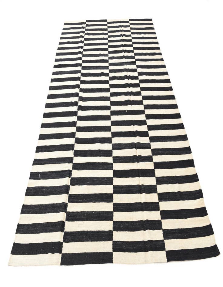 Detail image of  6' 8 x 9' 10  Hand Woven Kilim Modern Wool Rug