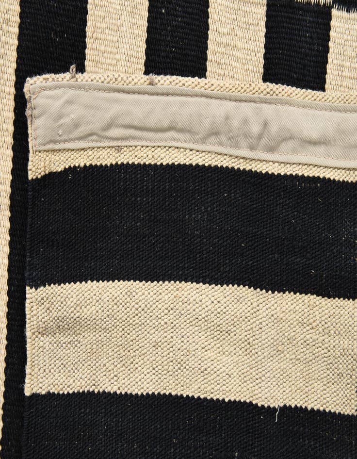 Detail image of  3' 4 x 4' 10  Hand Woven Kilim Modern Wool Rug