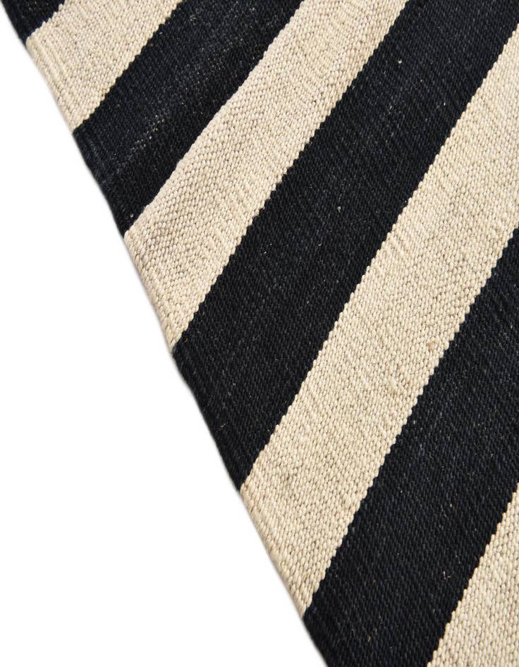 Detail image of  3' 4 x 4' 9  Hand Woven Kilim Modern Wool Rug