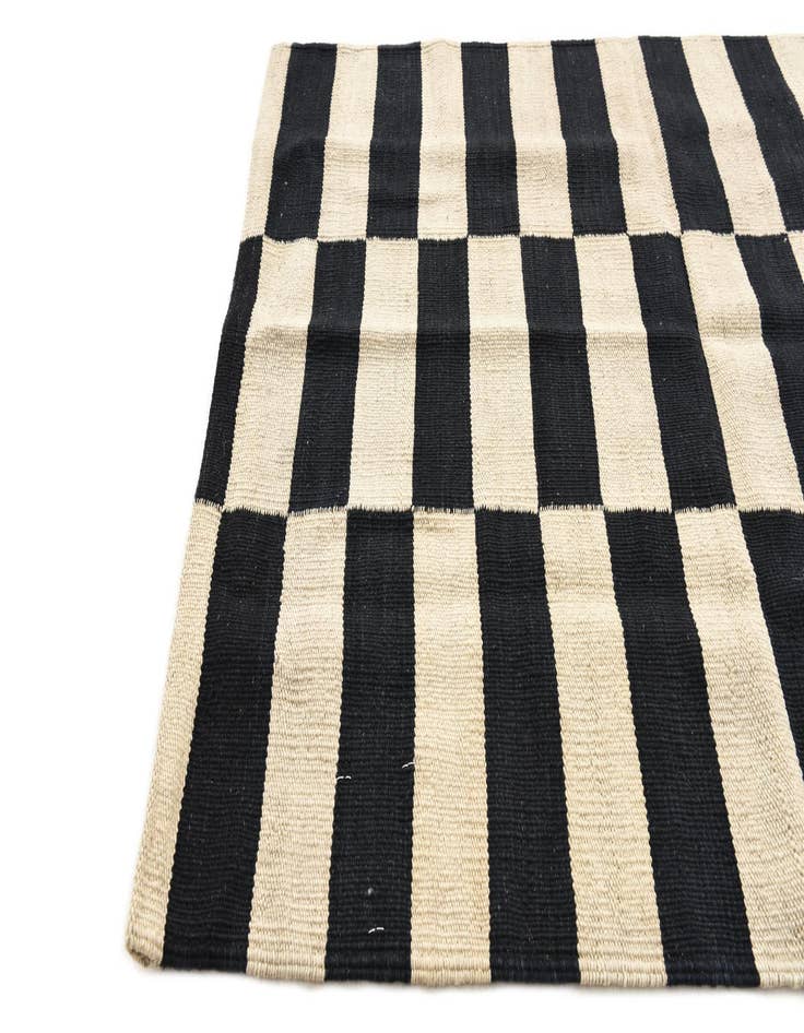 Detail image of  2' 8 x 3' 10  Hand Woven Kilim Modern Wool Rug