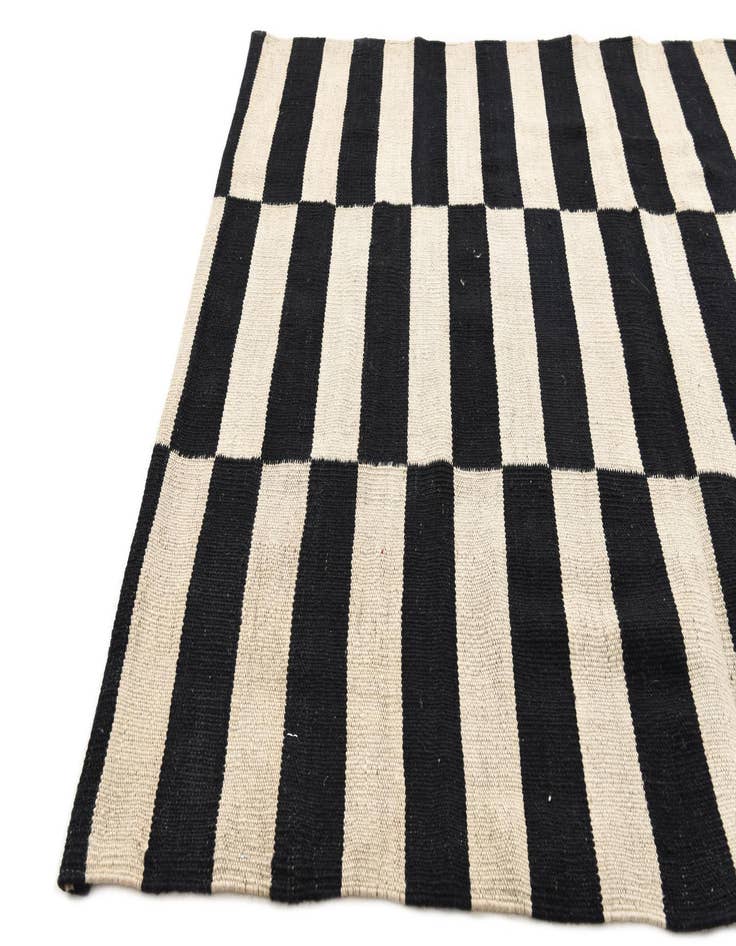 Detail image of  3' 3 x 4' 8  Hand Woven Kilim Modern Wool Rug