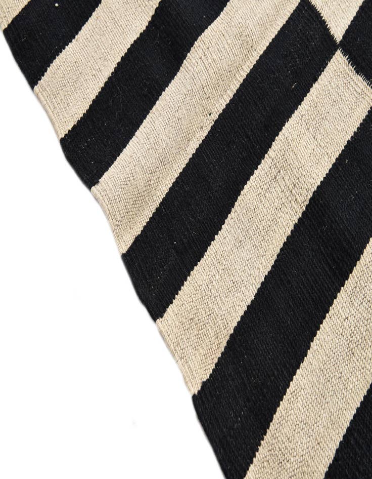 Detail image of  3' 3 x 4' 8  Hand Woven Kilim Modern Wool Rug