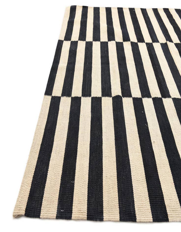 Detail image of  4' 2 x 6' 1  Hand Woven Kilim Modern Wool Rug