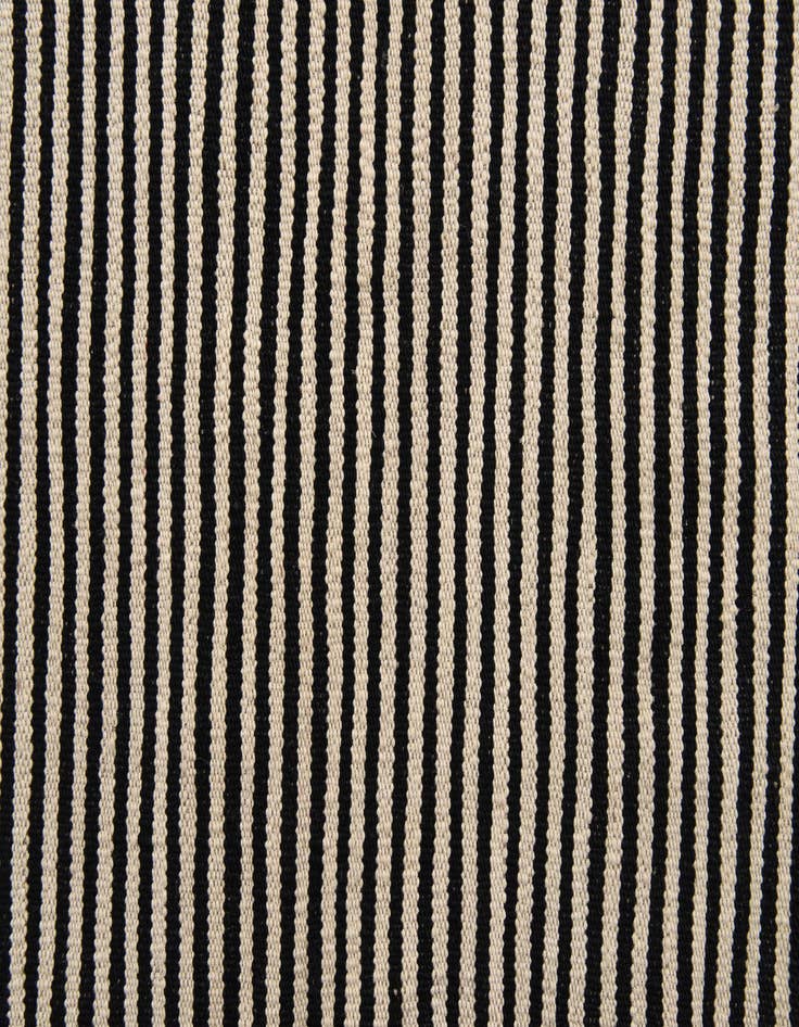 Detail image of  5' x 7'  Hand Woven Kilim Modern Wool Rug