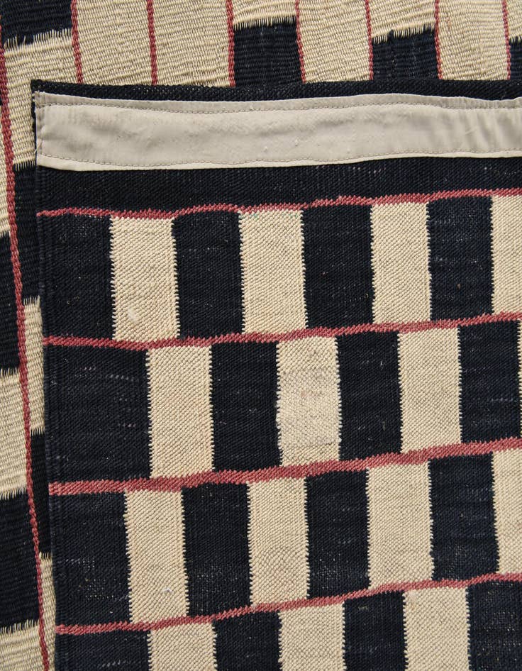 Detail image of  6' 2 x 9' 7  Hand Woven Kilim Modern Wool Rug