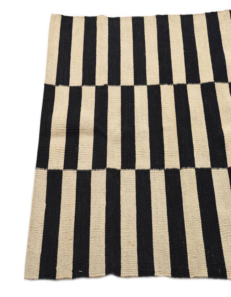 Detail image of  2' 7 x 3' 10  Hand Woven Kilim Modern Wool Rug