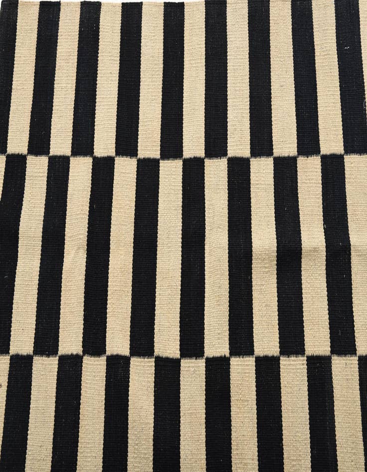 Detail image of  2' 7 x 4'  Hand Woven Kilim Modern Wool Rug