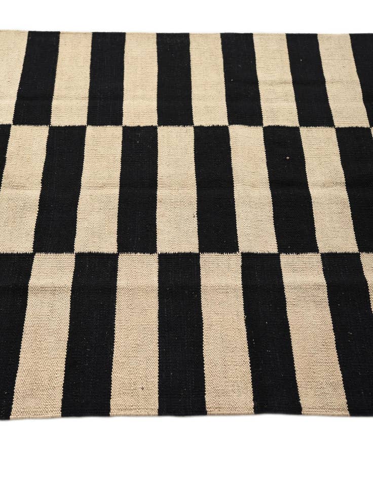 Detail image of  3' 3 x 4' 10  Hand Woven Kilim Modern Wool Rug