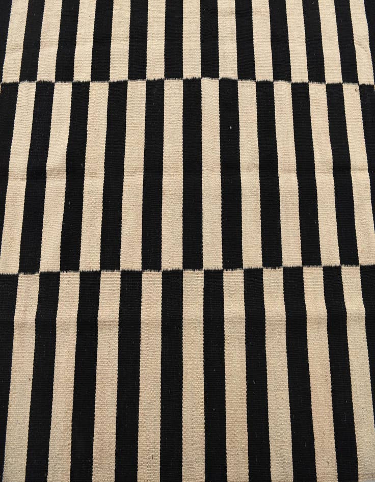 Detail image of  3' 3 x 4' 10  Hand Woven Kilim Modern Wool Rug