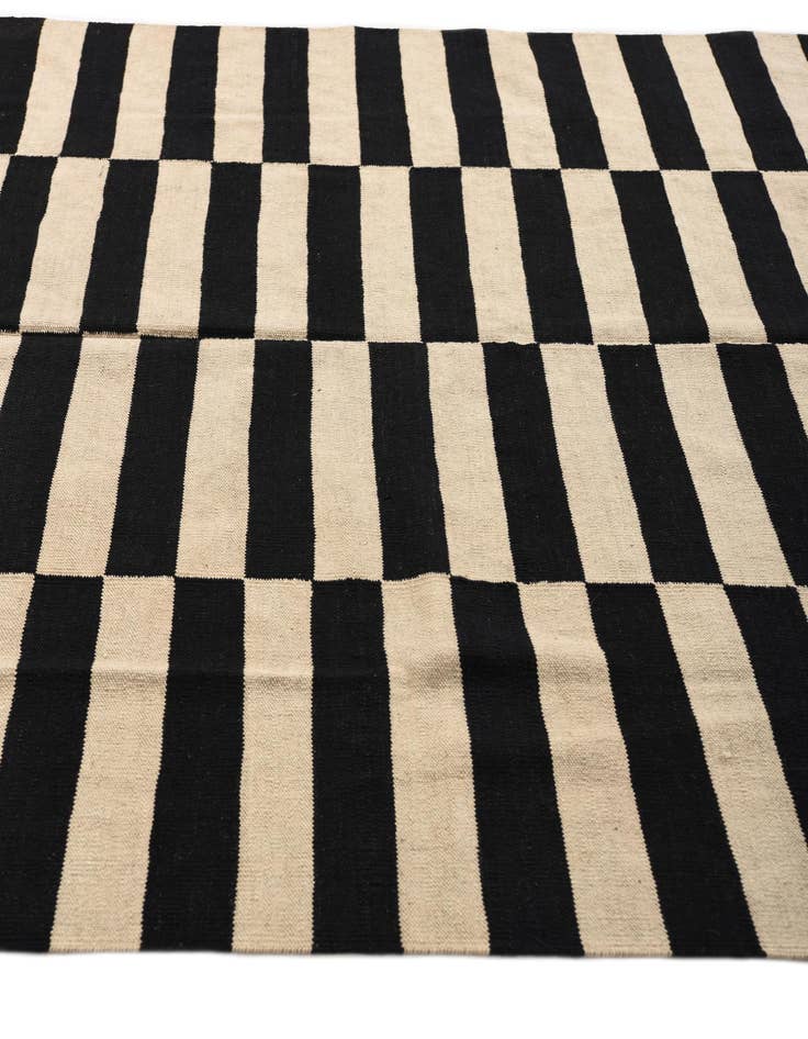 Detail image of  6' 7 x 9' 5  Hand Woven Kilim Modern Wool Rug