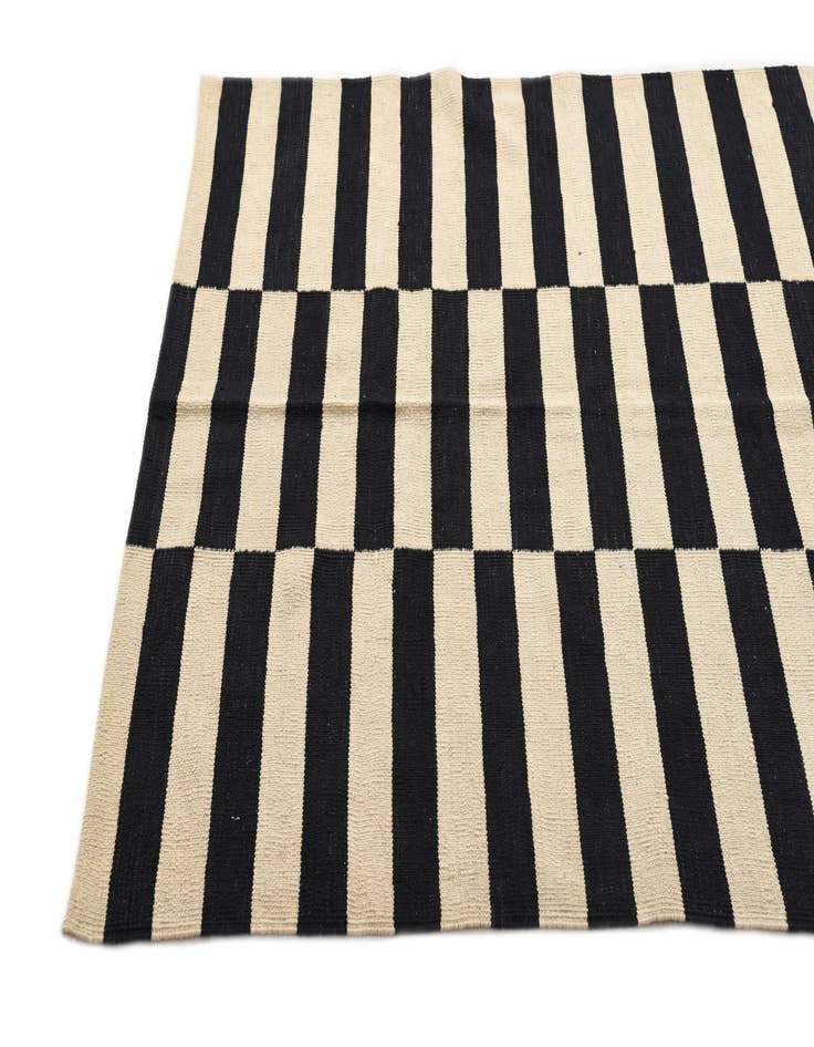 Detail image of  4' 2 x 6'  Hand Woven Kilim Modern Wool Rug