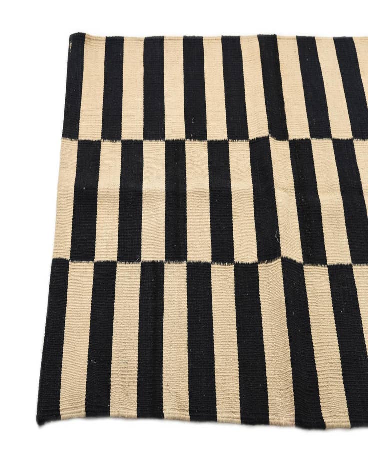 Detail image of  2' 7 x 3' 10  Hand Woven Kilim Modern Wool Rug