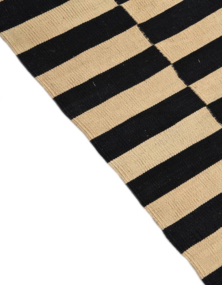 Detail image of  2' 8 x 3' 10  Hand Woven Kilim Modern Wool Rug